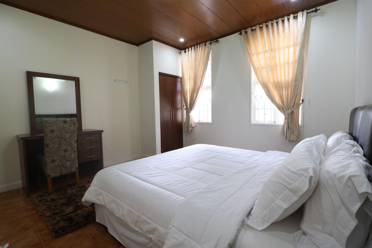Diyar Villas Puncak Q4/11 Kültér fotó